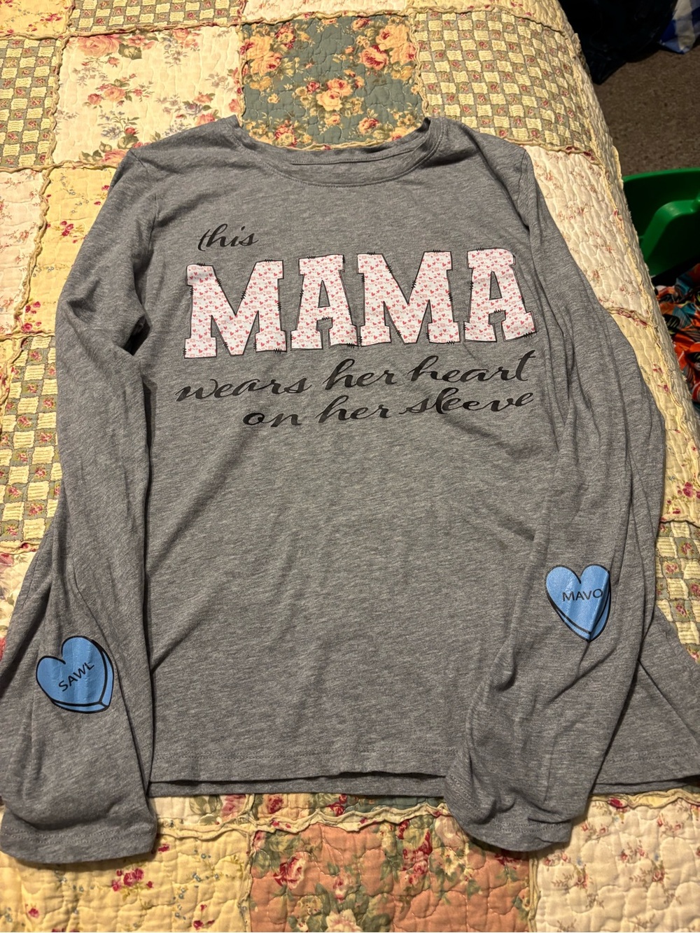 Mama Heart Graphic Long-Sleeve Tee - Large